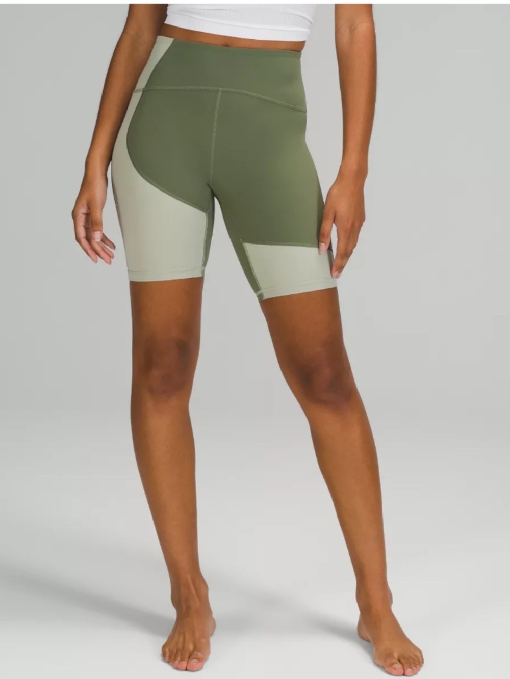 Lululemon Nulu Colour Block High-Rise Short 8" Green Twill / Green Fern 0